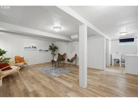 7029 SE 85th Avenue Portland OR 97266