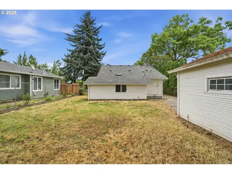 7029 SE 85th Avenue Portland OR 97266