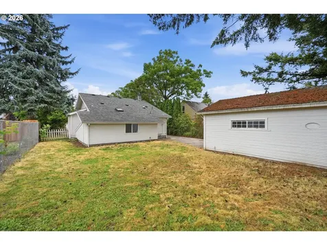7029 SE 85th Avenue Portland OR 97266