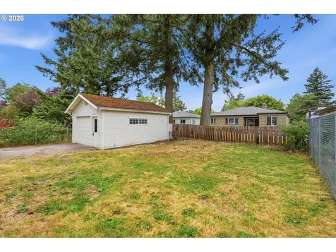 7029 SE 85th Avenue Portland OR 97266