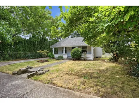 7029 SE 85th Avenue Portland OR 97266
