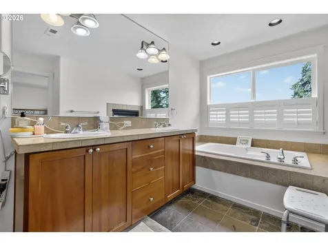 13789 NW Payne Drive Portland OR 97229