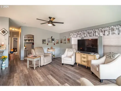 345 Littlebrook Lane Roseburg OR 97471