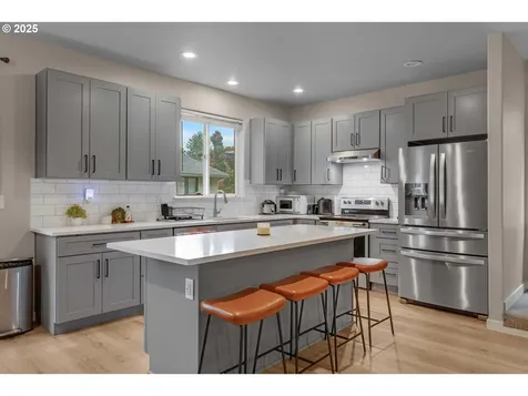 17670 SW September Lane Beaverton OR 97003
