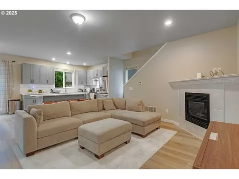 17670 SW September Lane Beaverton OR 97003