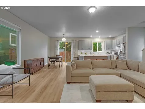 17670 SW September Lane Beaverton OR 97003