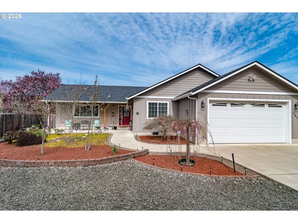 483 S State Street Sutherlin OR 97479