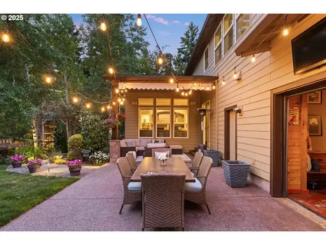 18287 SW Florendo Lane Beaverton OR 97007
