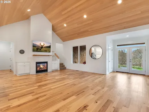 32996 Pacific Bellevue Lane Warrenton OR 97146
