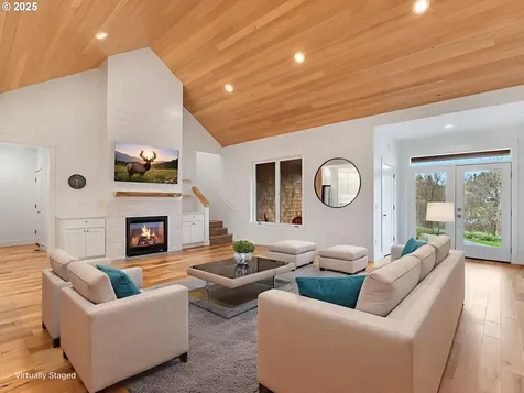 32996 Pacific Bellevue Lane Warrenton OR 97146