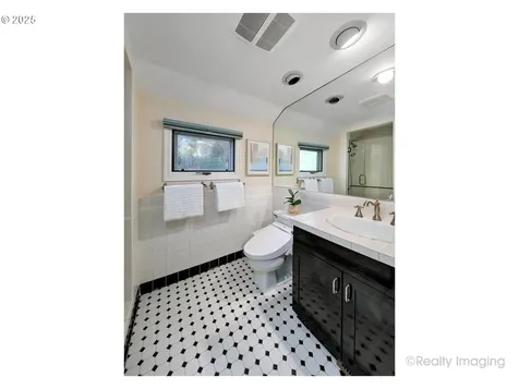 2990 NW Verde Vista Terrace Portland OR 97210