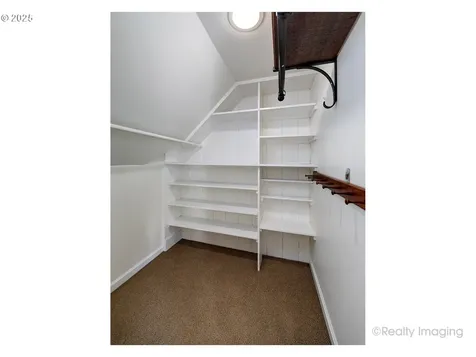 2990 NW Verde Vista Terrace Portland OR 97210