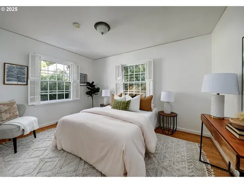 2990 NW Verde Vista Terrace Portland OR 97210