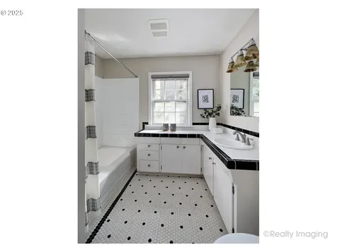 2990 NW Verde Vista Terrace Portland OR 97210