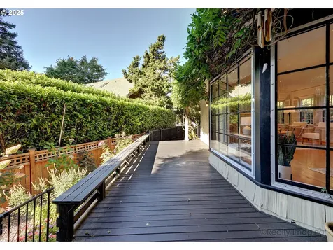 2990 NW Verde Vista Terrace Portland OR 97210