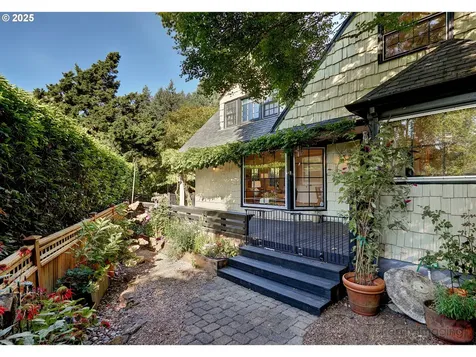 2990 NW Verde Vista Terrace Portland OR 97210