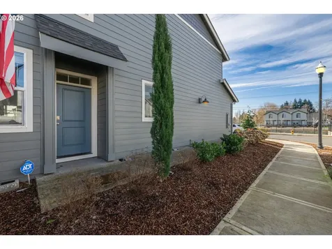7049 NE 4th Court Vancouver WA 98665