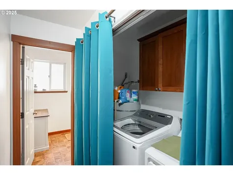 214 Olson Road Silverton OR 97381