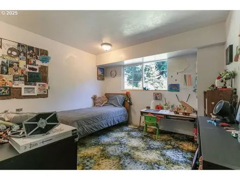 2524 SE Mannthey Road Corbett OR 97019