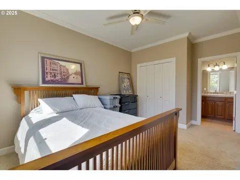7986 SW Litz Court Portland OR 97223