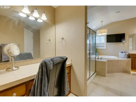 7986 SW Litz Court Portland OR 97223