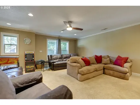 7986 SW Litz Court Portland OR 97223