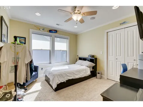 7986 SW Litz Court Portland OR 97223