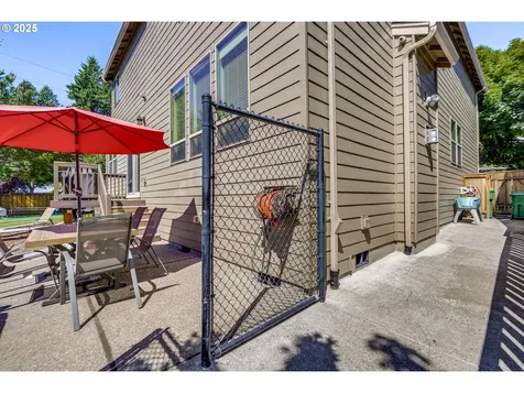 7986 SW Litz Court Portland OR 97223