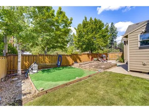 7986 SW Litz Court Portland OR 97223