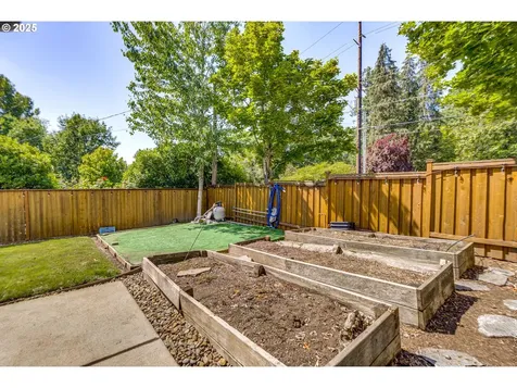 7986 SW Litz Court Portland OR 97223