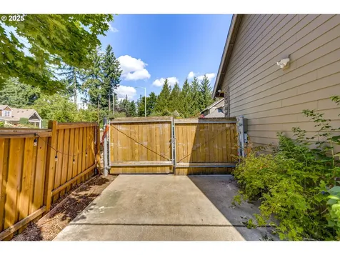 7986 SW Litz Court Portland OR 97223