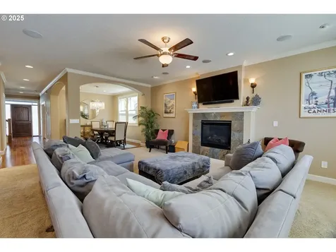 7986 SW Litz Court Portland OR 97223