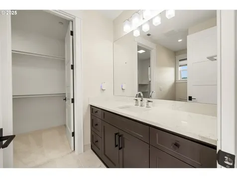 900 NW 216th Street Ridgefield WA 98642