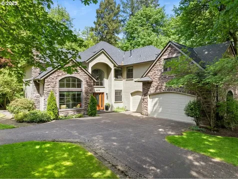 4679 Dogwood Drive Lake Oswego OR 97035