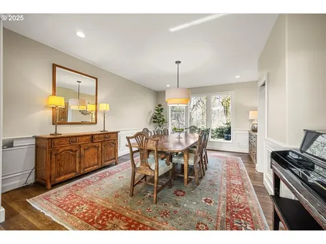 4679 Dogwood Drive Lake Oswego OR 97035