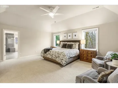 4679 Dogwood Drive Lake Oswego OR 97035