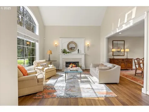 4679 Dogwood Drive Lake Oswego OR 97035
