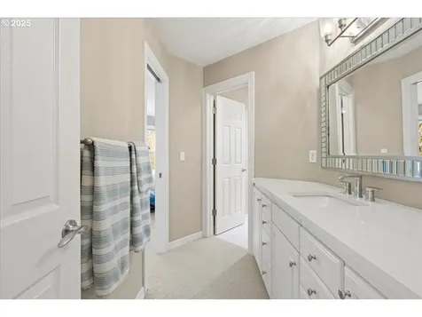 4679 Dogwood Drive Lake Oswego OR 97035