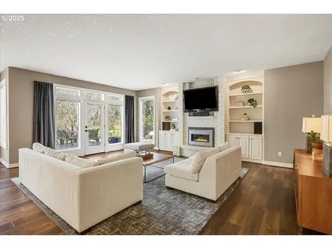4679 Dogwood Drive Lake Oswego OR 97035