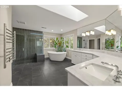 4679 Dogwood Drive Lake Oswego OR 97035