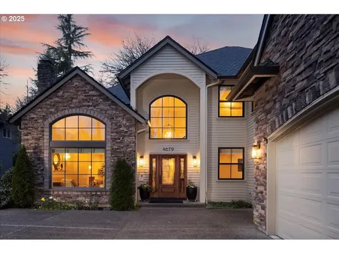 4679 Dogwood Drive Lake Oswego OR 97035