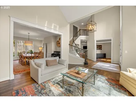4679 Dogwood Drive Lake Oswego OR 97035