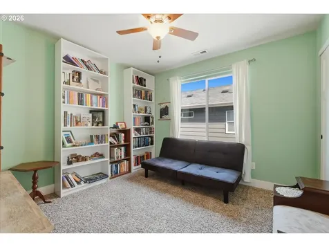 9028 N Drummond Avenue Portland OR 97217