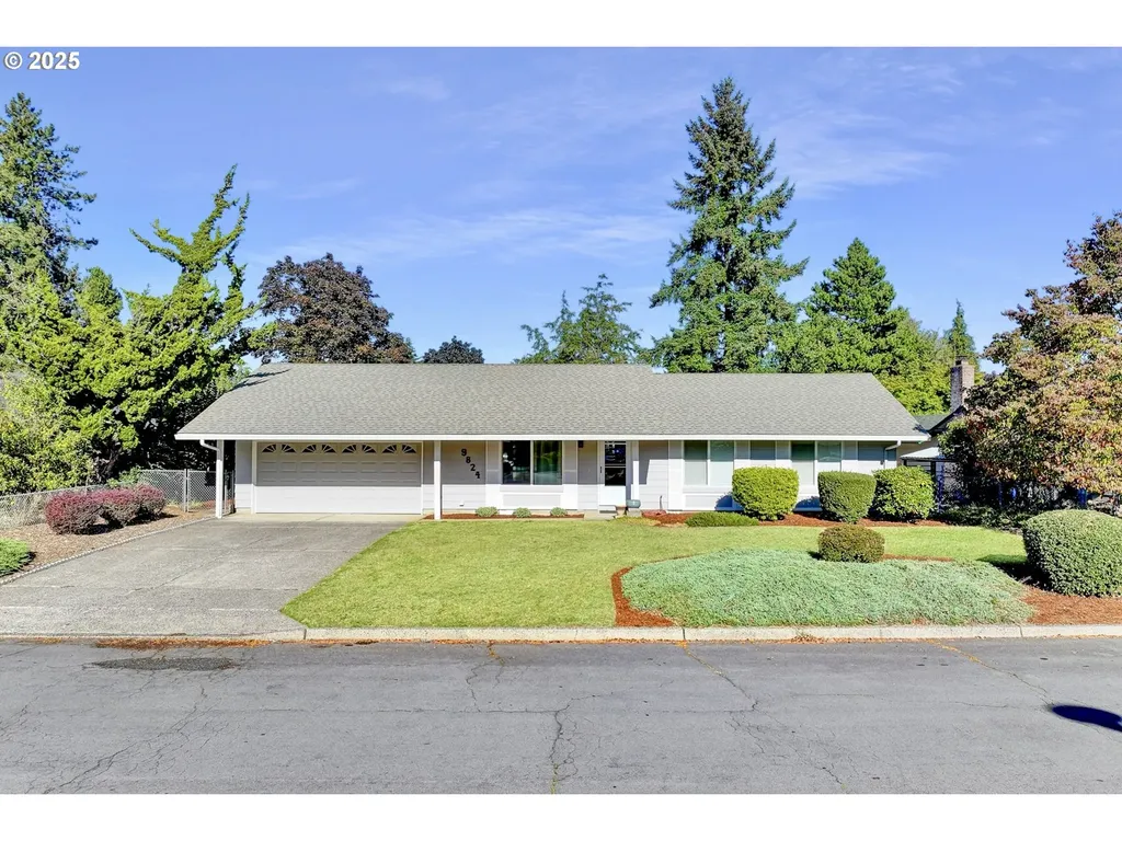 9824 NE Tanglewood Drive Vancouver WA 98664