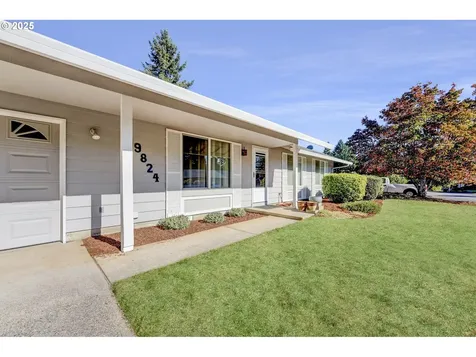9824 NE Tanglewood Drive Vancouver WA 98664