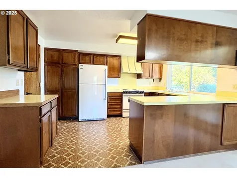 9824 NE Tanglewood Drive Vancouver WA 98664