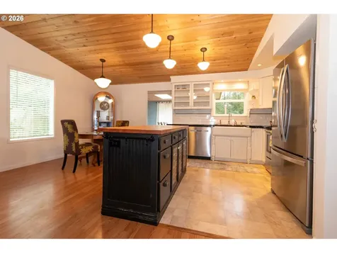 4726 Sea Breeze Lane Florence OR 97439