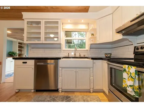 4726 Sea Breeze Lane Florence OR 97439
