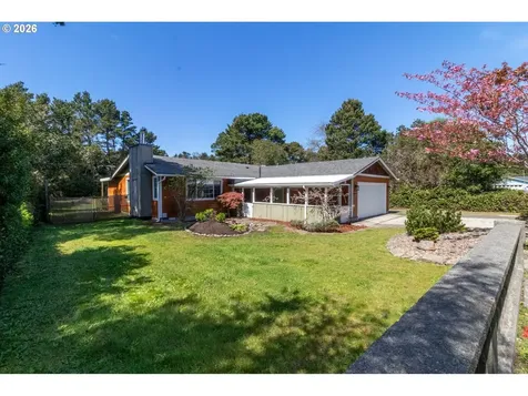 4726 Sea Breeze Lane Florence OR 97439