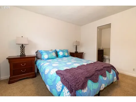 4726 Sea Breeze Lane Florence OR 97439